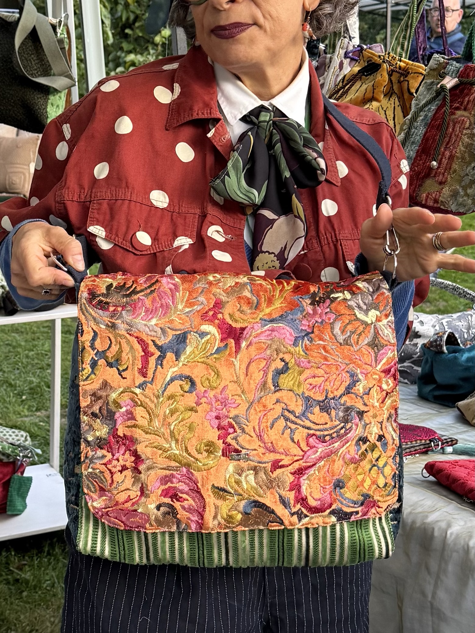 LELLA velluto ricamato con rosso