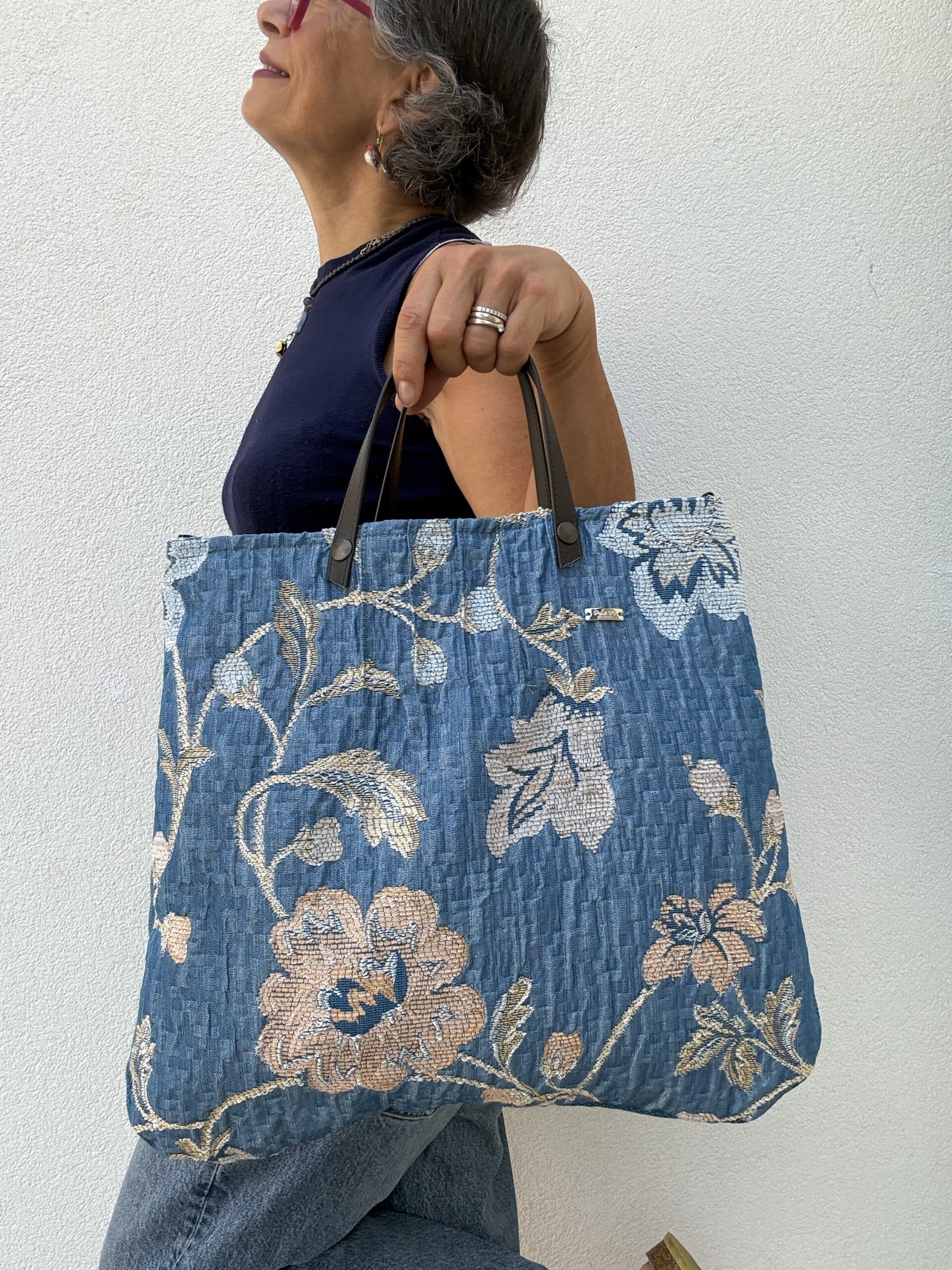Borsa a mano CRISTINA azzurra a fiori