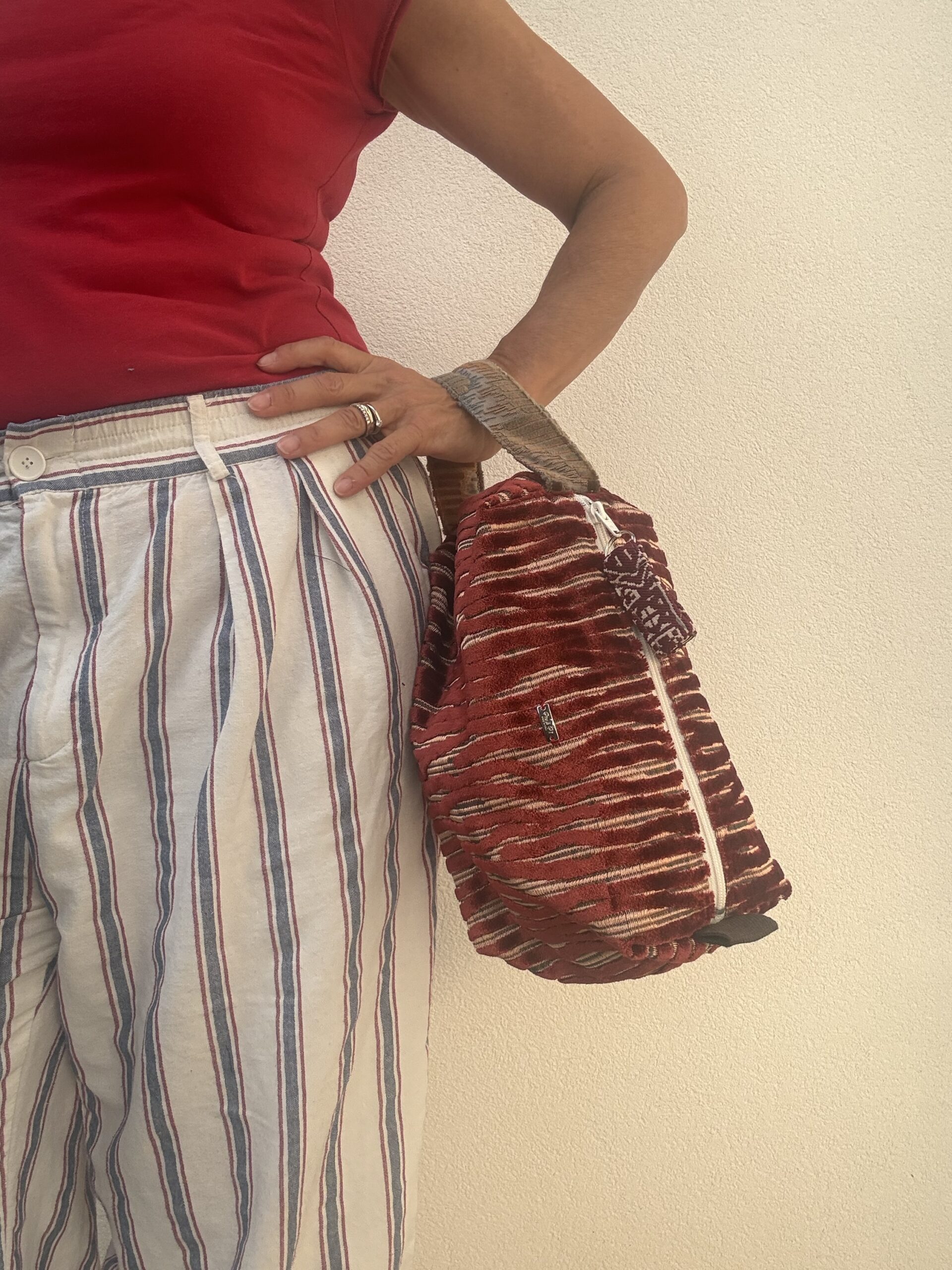 Pochette a mano ERIKA velluto righe ruggine - immagine 2