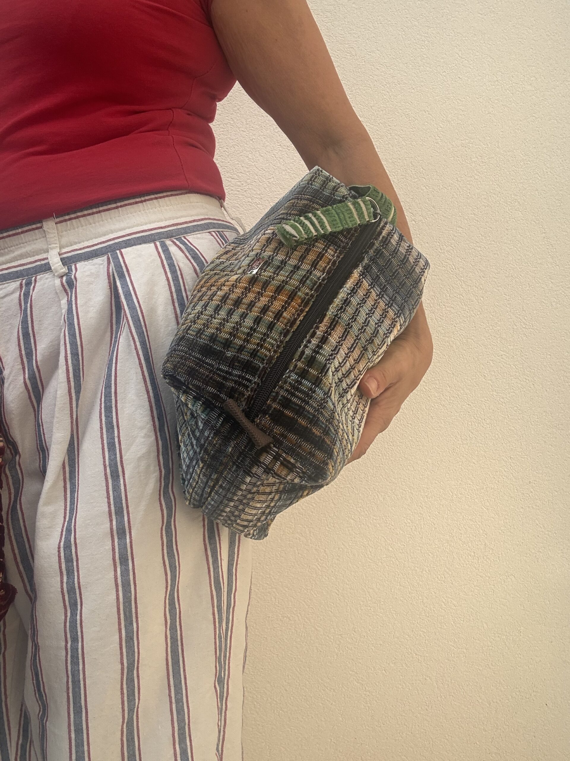 Pochette a mano ERIKA blu cangiante - immagine 3